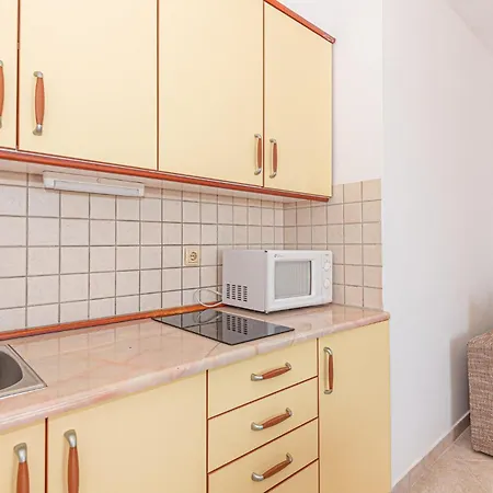 Awesome In With Kitchen Apartment *